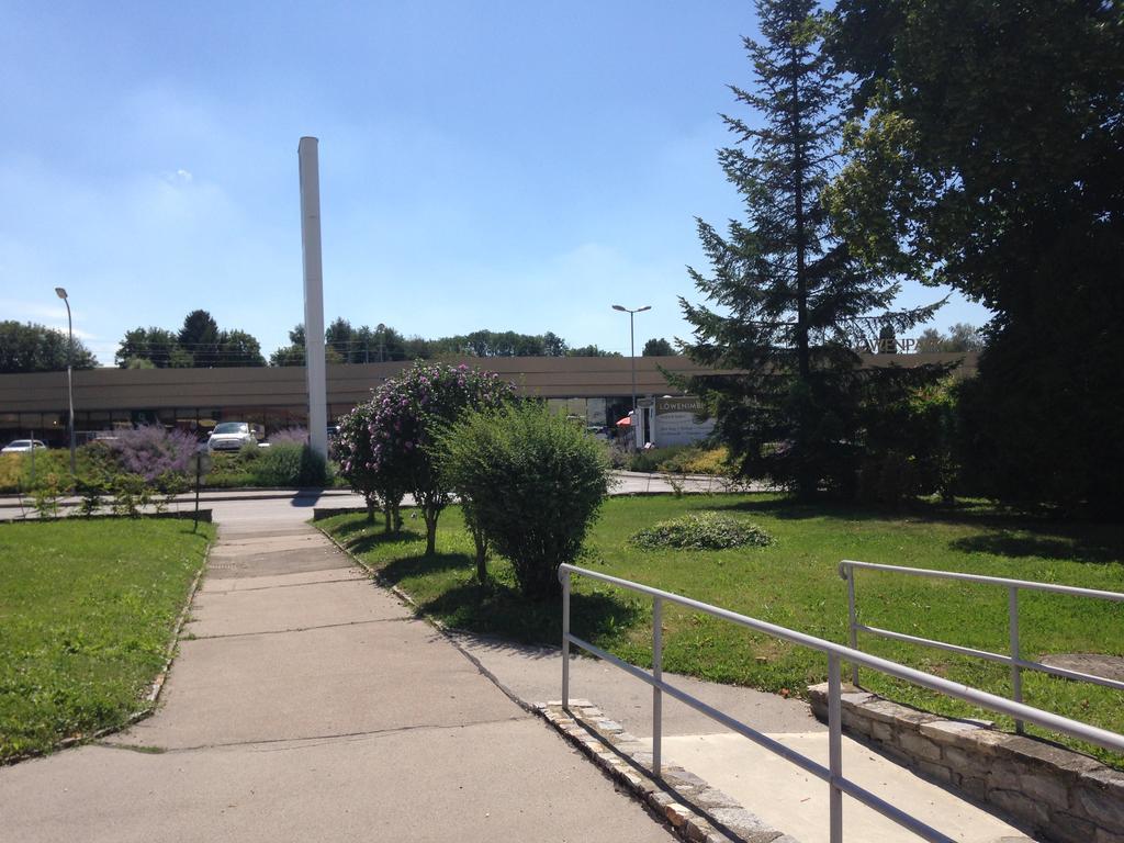 Appartamento Am Loewenpark Melk Esterno foto
