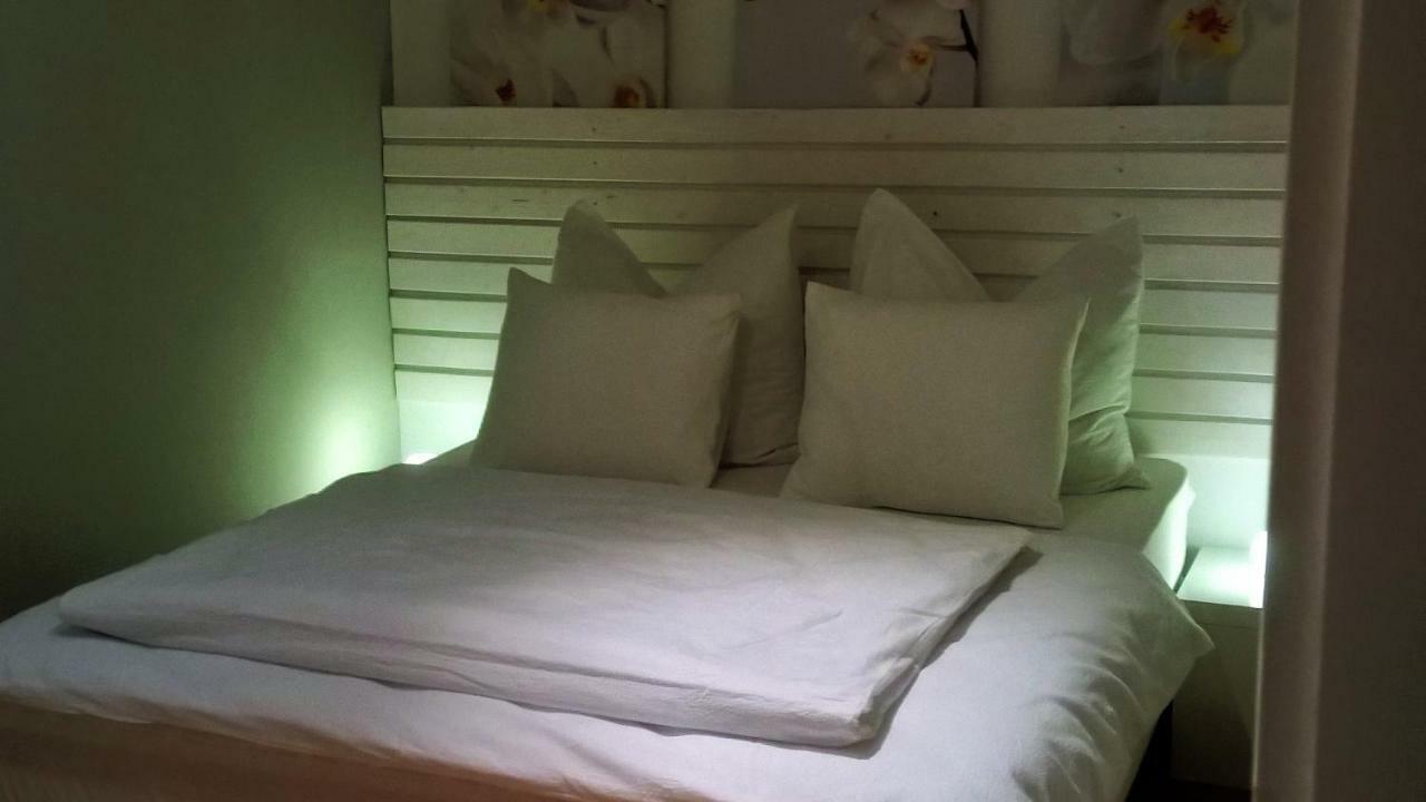 Appartamento Am Loewenpark Melk Esterno foto